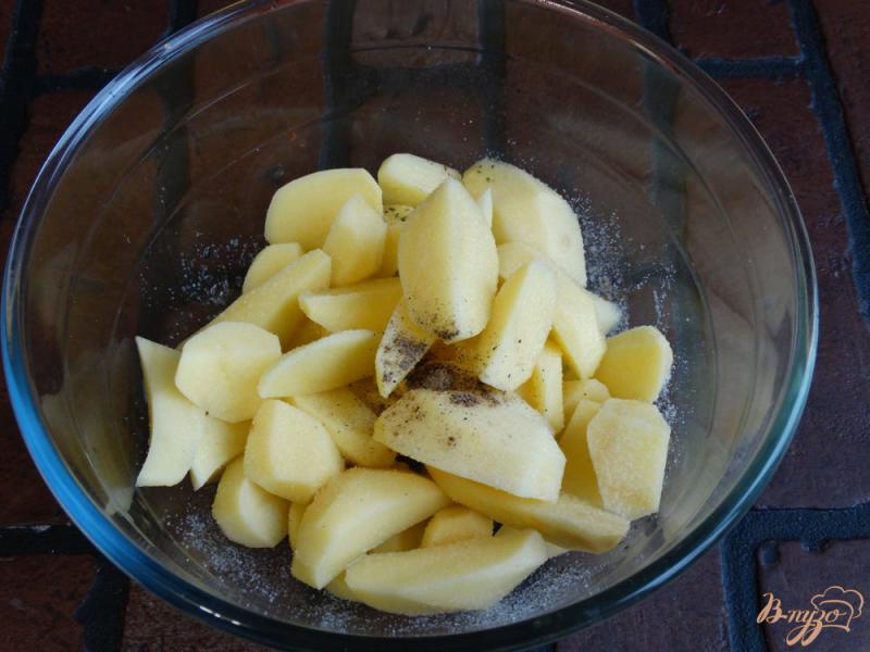 Фото приготовление рецепта: Курица в лимонно-базиликовом маринаде и картофелем в рукаве шаг №3