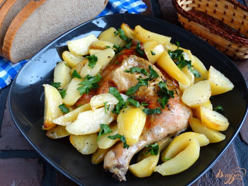 Фото приготовление рецепта: Курица в лимонно-базиликовом маринаде и картофелем в рукаве шаг №5