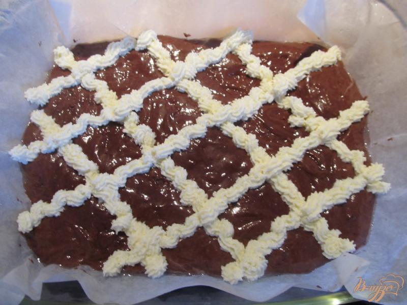 Фото приготовление рецепта: Шоколадный пирог с творожным кремом шаг №6
