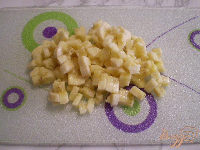 Фото приготовление рецепта: Молочный десерт с бананом шаг №6