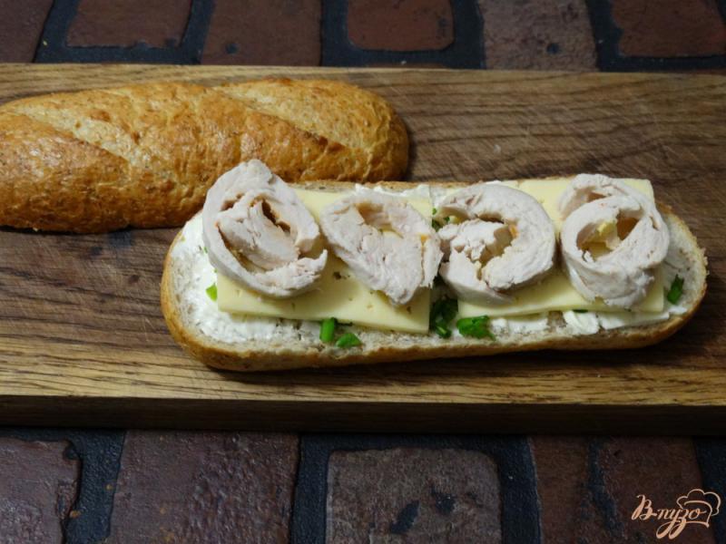 Фото приготовление рецепта: Домашний сэндвич с курицей шаг №5