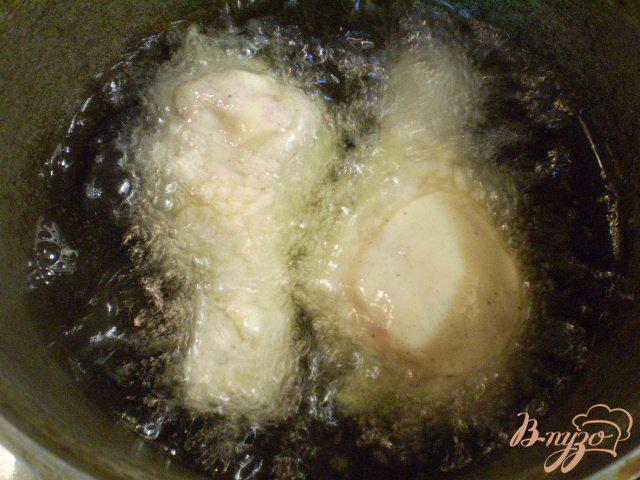 Фото приготовление рецепта: Голени куриные во фритюре шаг №6