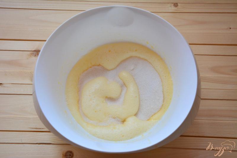 Фото приготовление рецепта: Пирог на растительном масле шаг №2