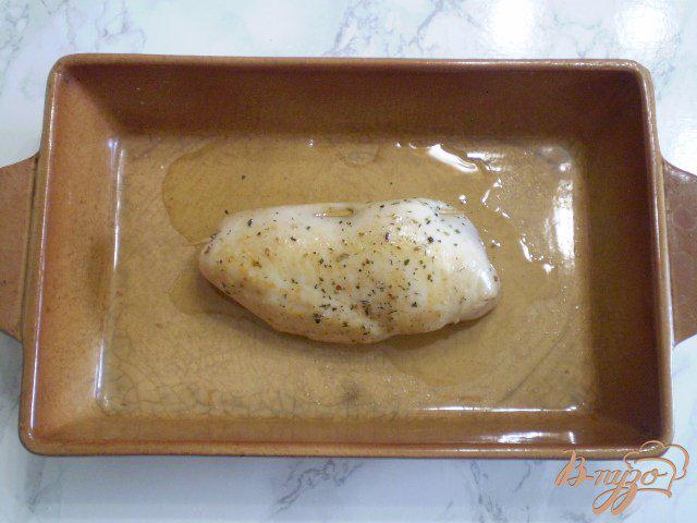 Фото приготовление рецепта: Филе с сыром и шампиньонами шаг №6