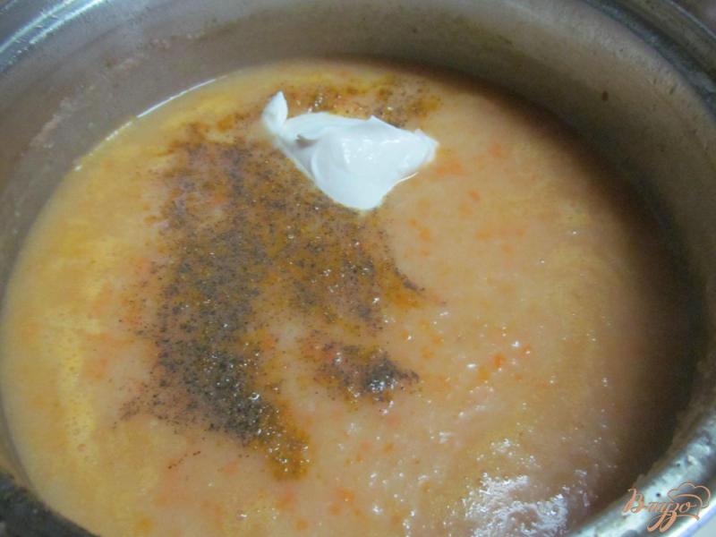 Фото приготовление рецепта: Суп-пюре из моркови с капустой и рисом шаг №6