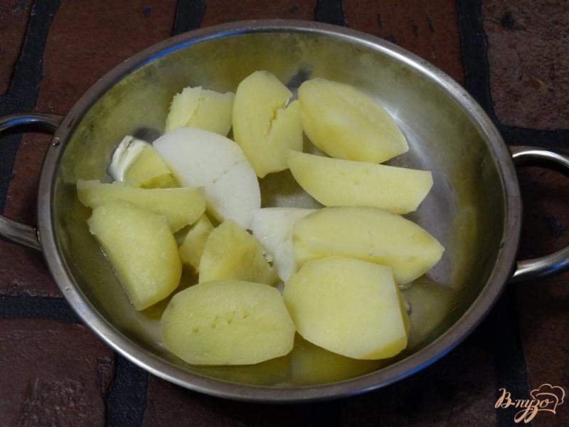 Фото приготовление рецепта: Картофель запеченный с грибами и сыром шаг №1
