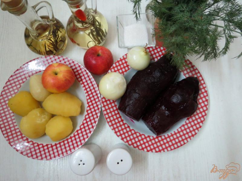 Фото приготовление рецепта: Салат из свеклы и яблока шаг №1