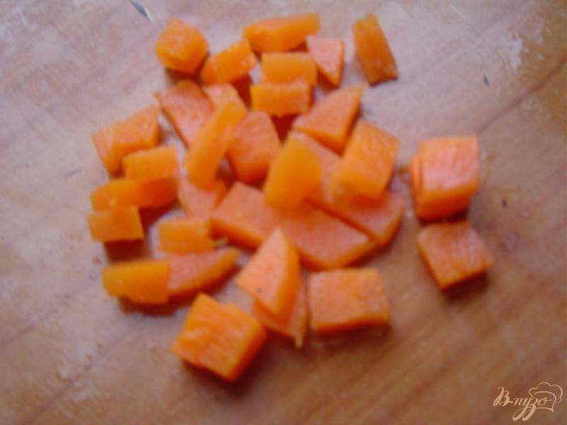 Фото приготовление рецепта: Салат из помидоров, сыра, болгарского перца и моркови шаг №1