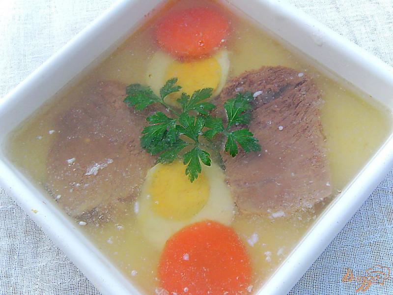 Фото приготовление рецепта: Заливное из телятины, яиц и моркови шаг №6