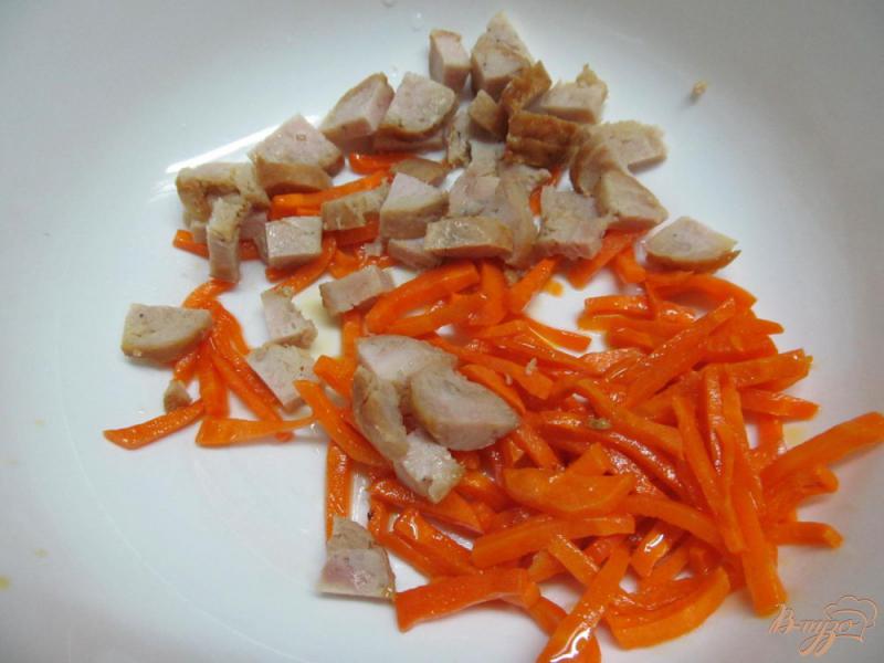Фото приготовление рецепта: Салат из свеклы с грибами и морковью шаг №3