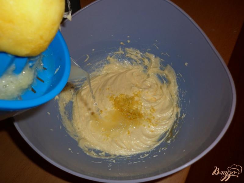 Фото приготовление рецепта: Итальянское лимонное печенье  (Biscotti morbidi al limone) шаг №3