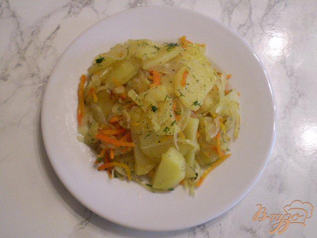 Фото приготовление рецепта: Картофель жаренный с овощами шаг №7