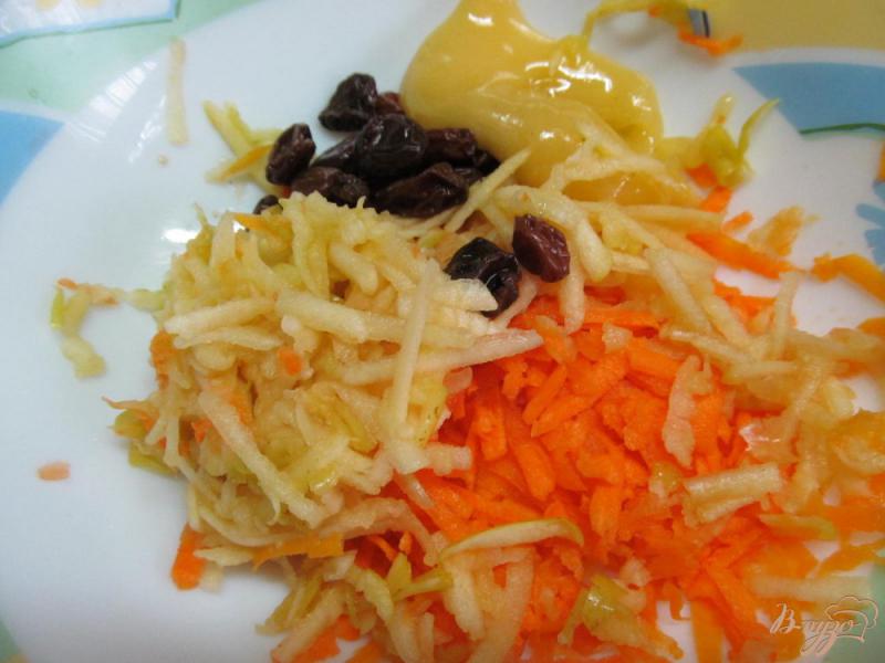 Фото приготовление рецепта: Сладкий салат из овощей и фруктов шаг №2