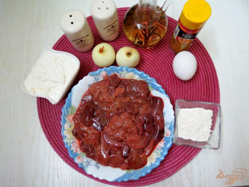 Фото приготовление рецепта: Печень куриная жареная с луком в сметане шаг №1