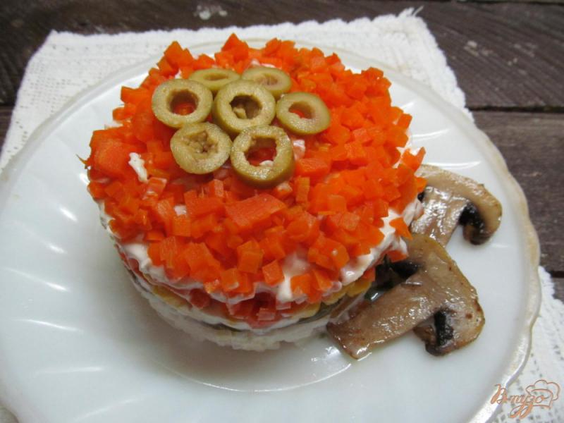 Фото приготовление рецепта: Салат с рисом шампиньоном морковкой шаг №10