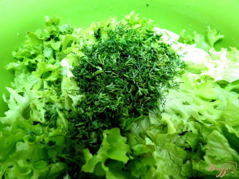 Фото приготовление рецепта: Салат со сметанной заправкой с горчицей шаг №5