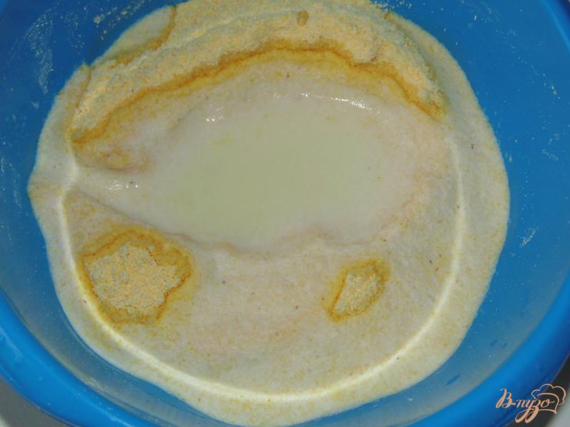 Фото приготовление рецепта: Кукурузные лепешки на молоке шаг №1