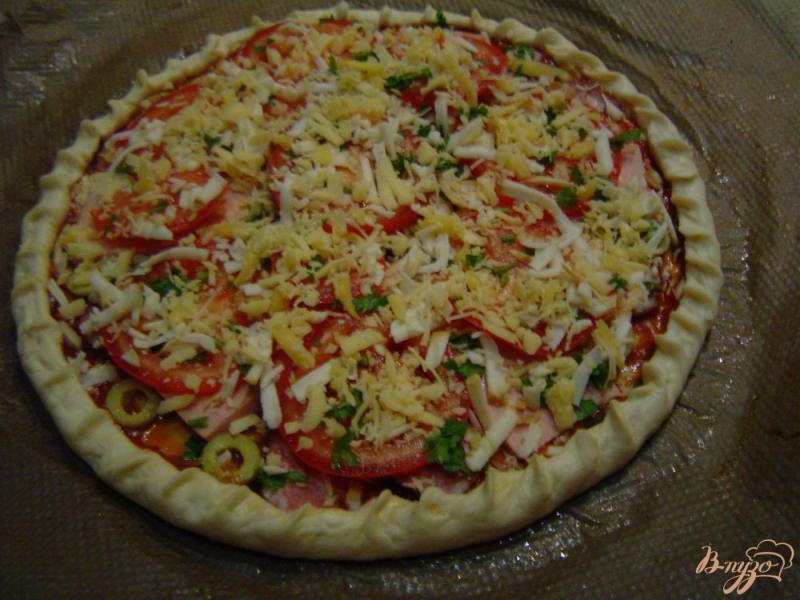 Фото приготовление рецепта: Пицца из теста на сливках шаг №7
