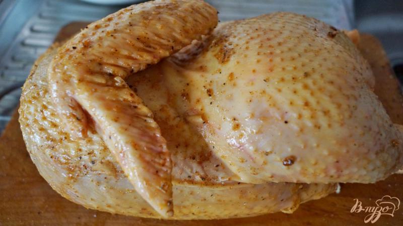 Фото приготовление рецепта: Курица, запеченная с картофелью шаг №2
