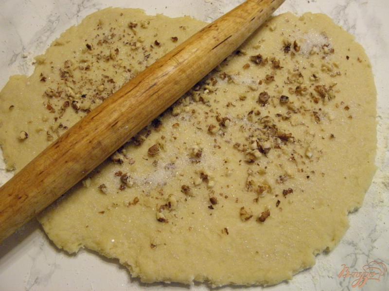Фото приготовление рецепта: Печенье с грецкими орехами шаг №6