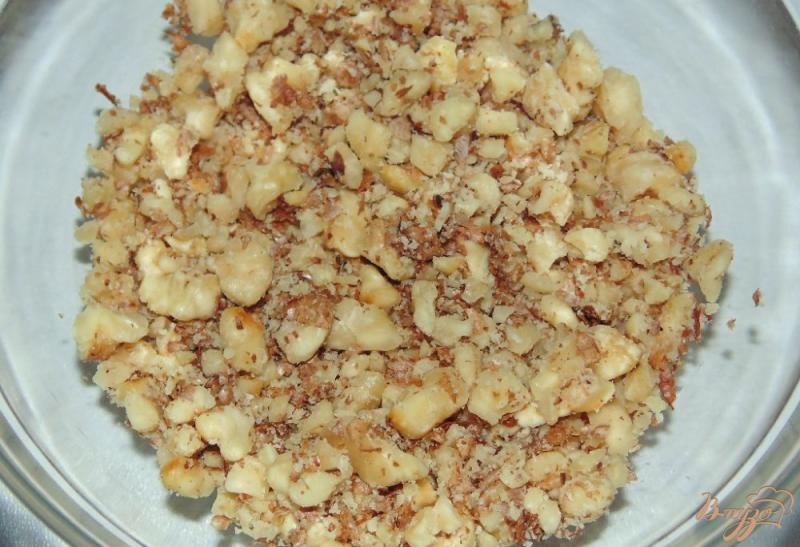 Фото приготовление рецепта: Домашний рахат-лукум с вишневым сиропом и орехами шаг №2