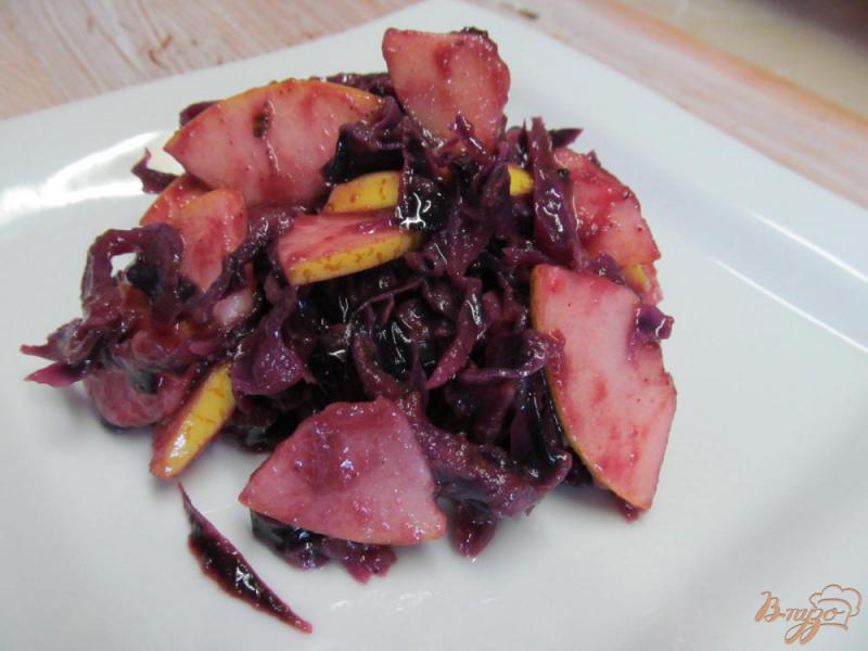 Фото приготовление рецепта: Салат из красной капусты шаг №6