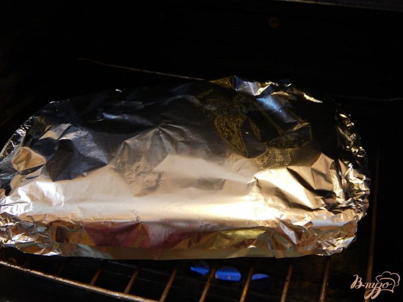 Фото приготовление рецепта: Запеченноя курица на овощной подушке шаг №8