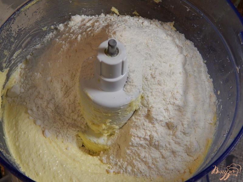 Фото приготовление рецепта: Рассыпчатое песочное печенье шаг №2