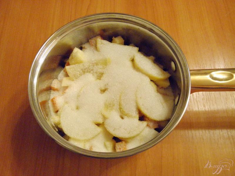 Фото приготовление рецепта: Ароматное тыквенное варенье с лимоном и кусочками яблока шаг №5