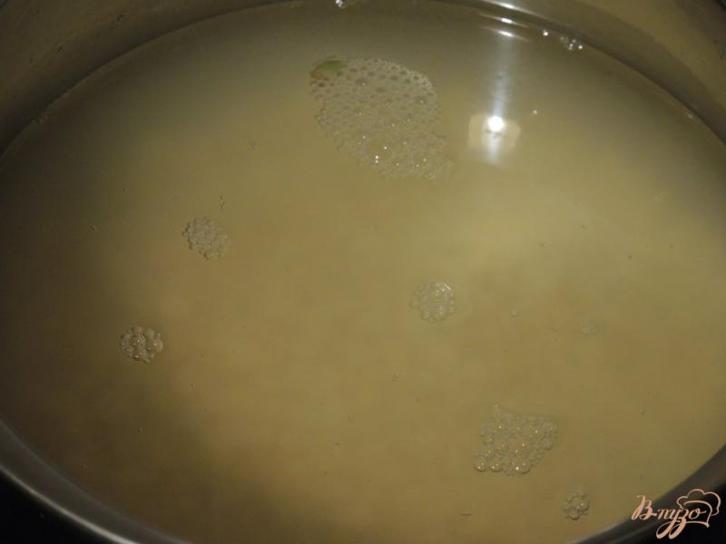 Фото приготовление рецепта: Гороховый суп с рёбрышками шаг №1