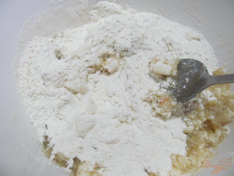 Фото приготовление рецепта: Кексы на яблочном пюре шаг №2
