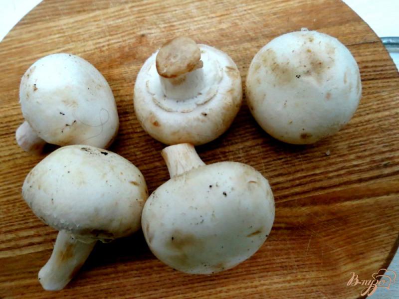 Фото приготовление рецепта: Куриные рубленые котлеты с грибами шаг №4
