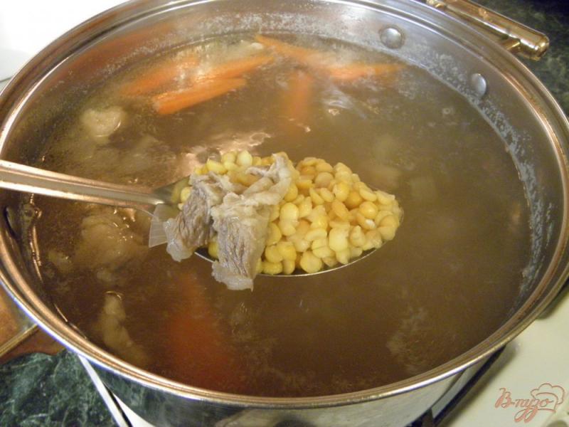Фото приготовление рецепта: Гороховый суп на говяжьих ребрах шаг №7