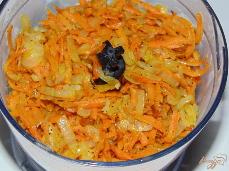 Фото приготовление рецепта: Печеночные котлеты с овощами и рисом шаг №5