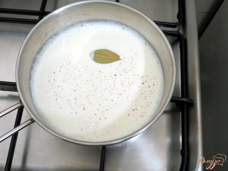 Фото приготовление рецепта: Овощи под сливочно-молочным соусом шаг №8