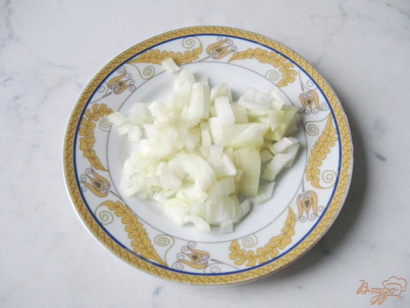 Фото приготовление рецепта: Грибной салат с овощами и яйцами шаг №2