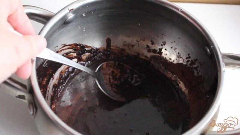 Фото приготовление рецепта: Шоколадная глазурь готовится за 3 минуты шаг №2