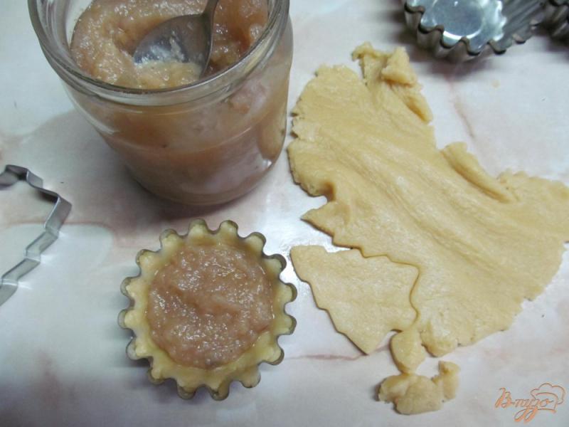 Фото приготовление рецепта: Печенье в форме корзиночка с начинкой шаг №6