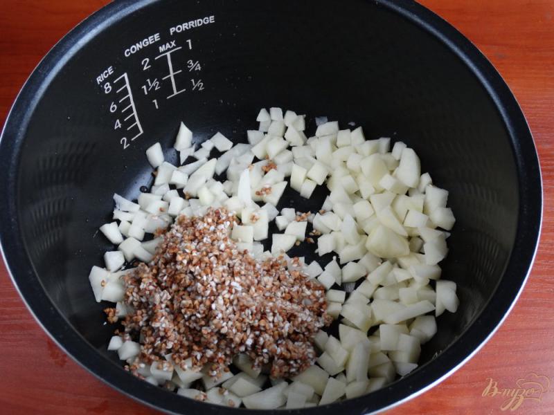Фото приготовление рецепта: Суп с говяжьими фрикадельками в мультиварке шаг №2