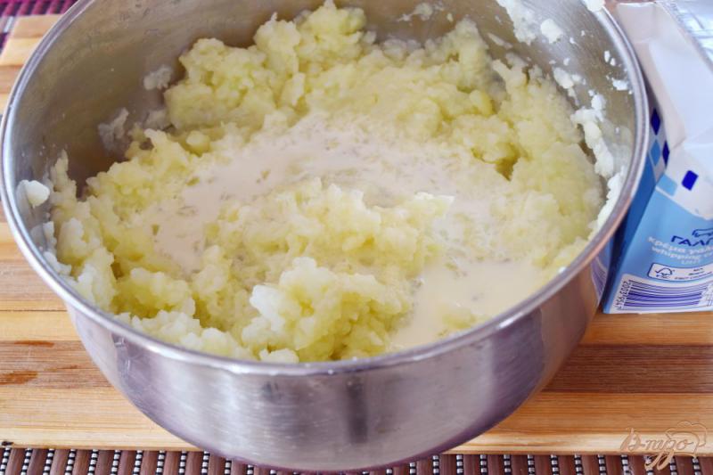 Фото приготовление рецепта: Пюре из картофеля и цветной капусты шаг №4