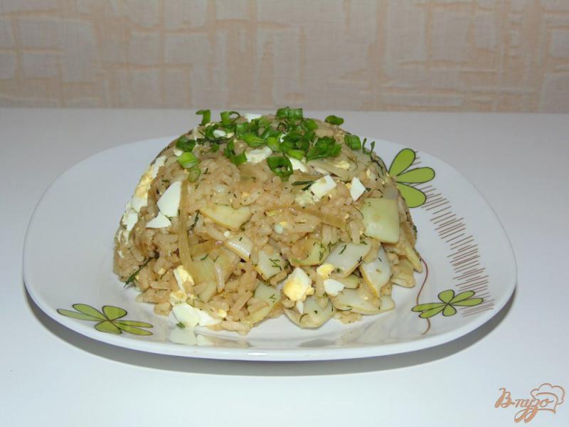 Фото приготовление рецепта: Гарнир из стручковой фасоли, риса и яиц шаг №7