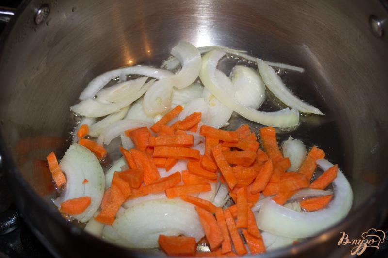 Фото приготовление рецепта: Рагу из индюшиного филе с картофелем и овощами шаг №3