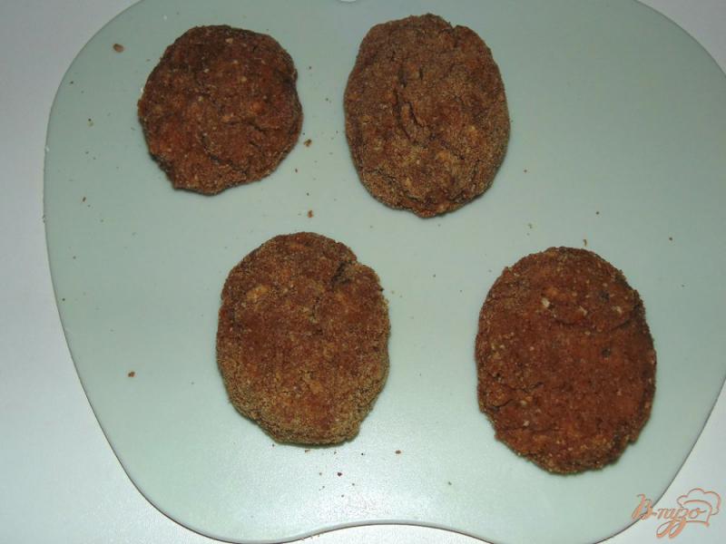 Фото приготовление рецепта: Котлеты из говядины с овсяными хлопьями шаг №5