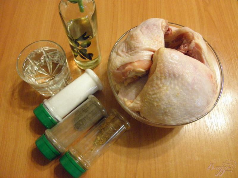 Фото приготовление рецепта: Бедро куриное с горошком шаг №1