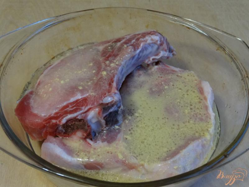 Фото приготовление рецепта: Стейки из свиной корейки на гриле шаг №3