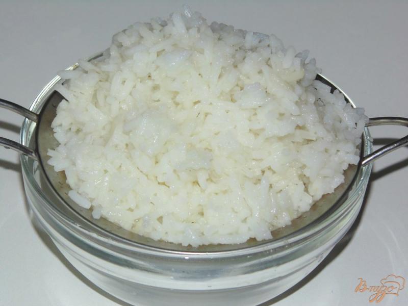 Фото приготовление рецепта: Салат с рисом и маринованными грибами шаг №1