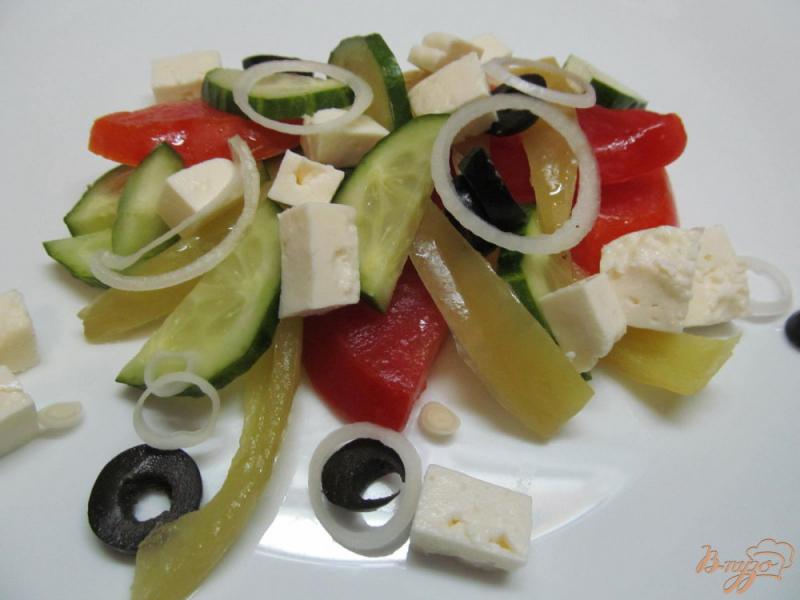 Фото приготовление рецепта: Салат из овощей и брынзы шаг №3