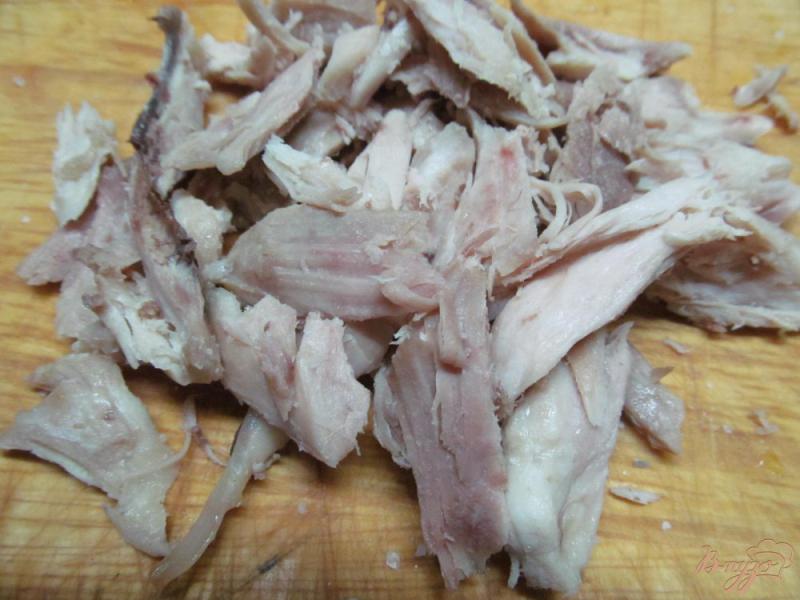 Фото приготовление рецепта: Теплый салат из картофеля пюре и курицы шаг №1