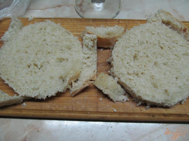 Фото приготовление рецепта: Корзиночки из хлеба с начинкой шаг №1