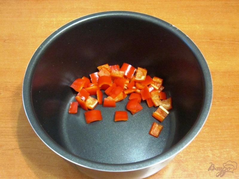 Фото приготовление рецепта: Рагу с охотничьими колбасками в мультиварке шаг №2